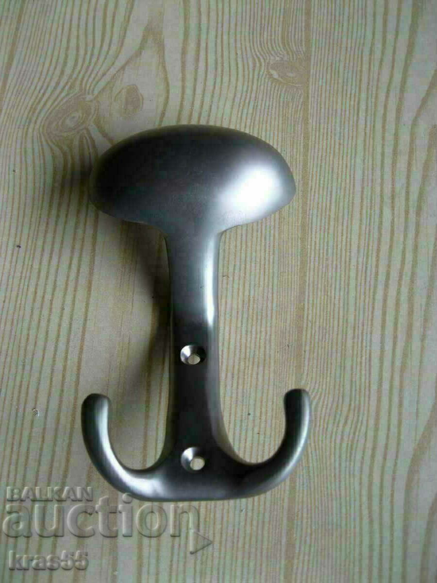 Hanger with price 6.00 BGN | € 3.07