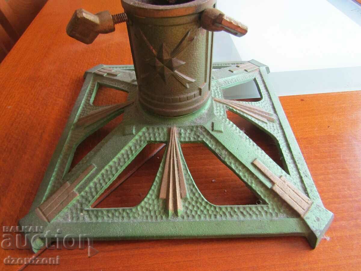 Delivery of Old Christmas tree stand Delivery of Old Christmas tree stand