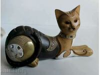 . LARGE WOODEN CAT FIGURE STATUETTE EXCELLENT