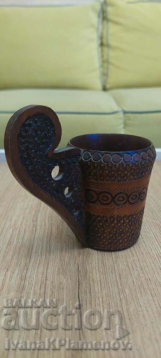 Auction  Glass carving pyrographed