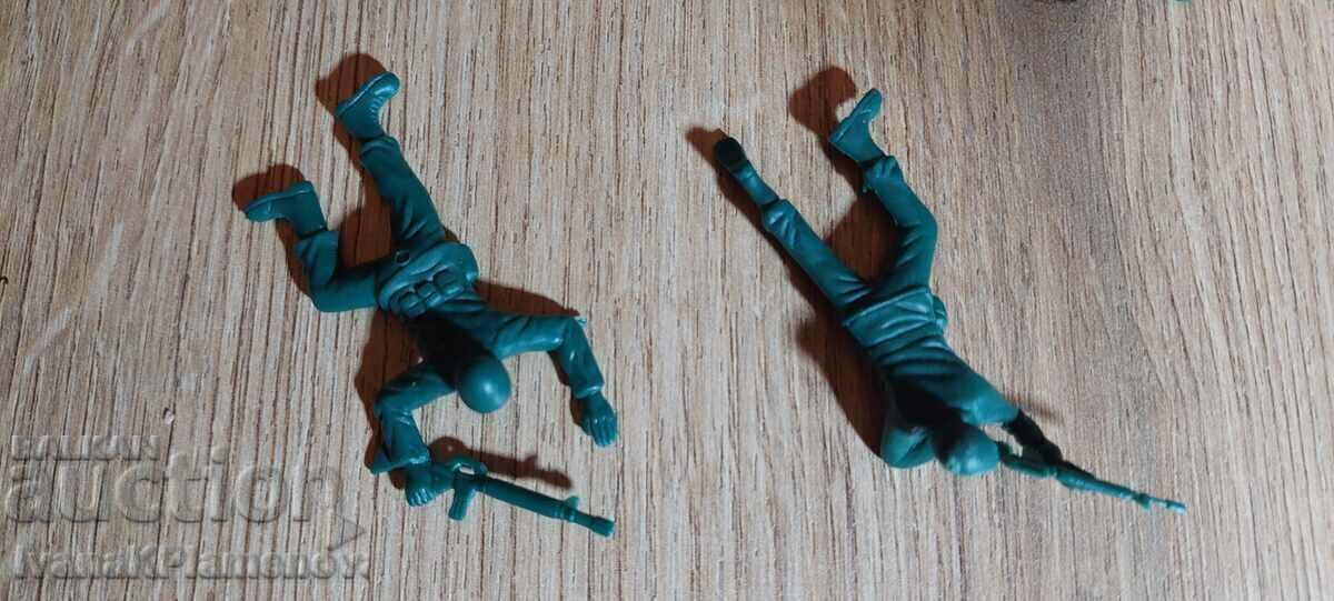 Delivery of Figurines for collectors