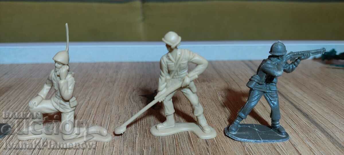 Figurines for collectors - 5 Figurines for collectors - 5