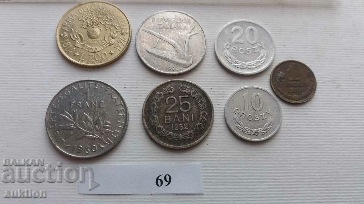 Auction  COLLECTION OF 7 DIFFERENT COINS