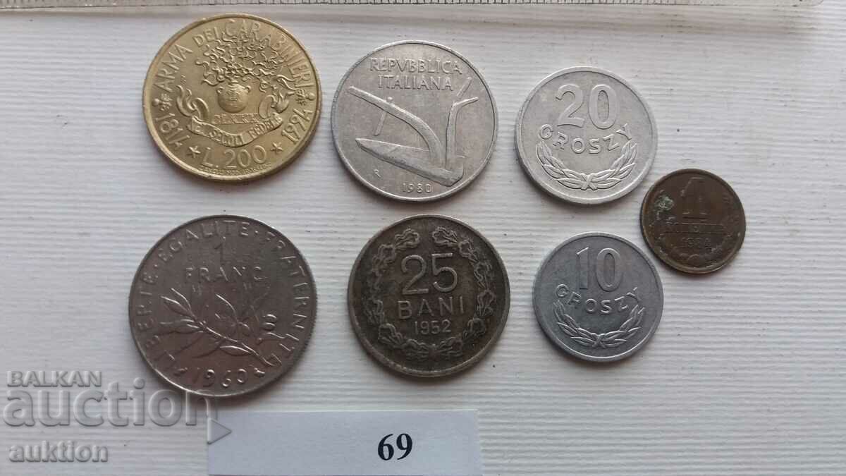 COLLECTION OF 7 DIFFERENT COINS