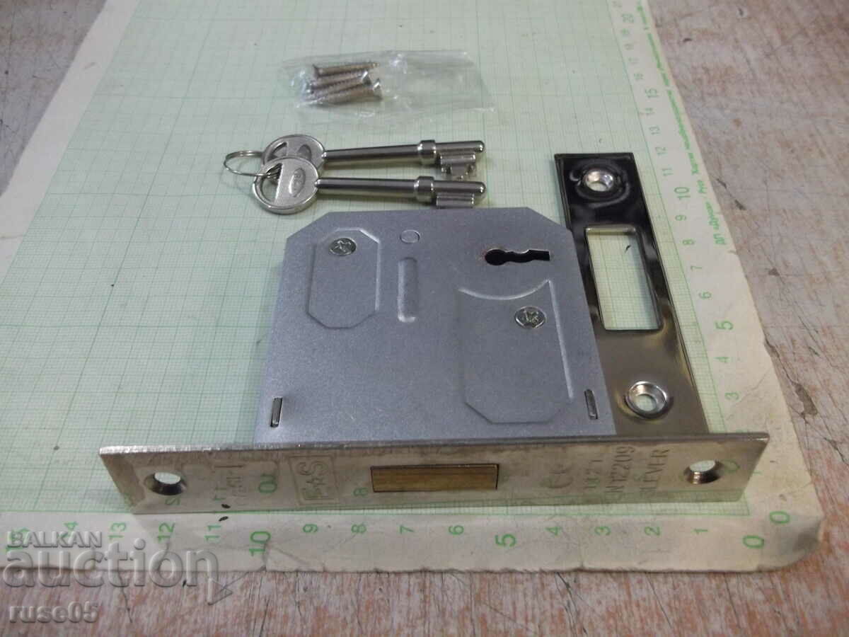 Νέα κλειδαριά πόρτας με τιμή 10.00 BGN | € 5.11