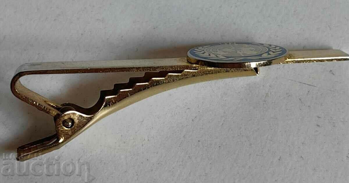 . UN UN TIE CLIP - 5 . UN UN TIE CLIP - 5