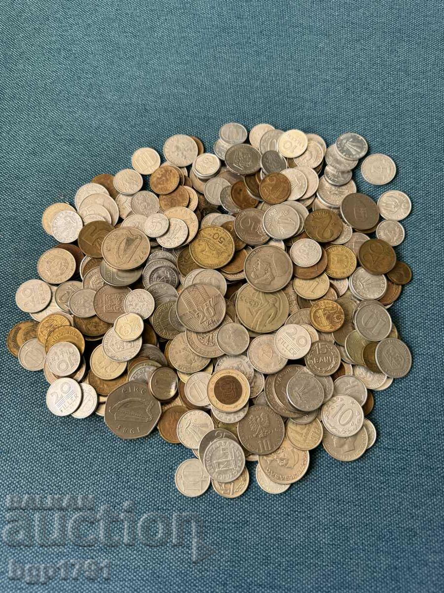 from 1 st. Mixed lot of foreign coins 1 kg + bonus