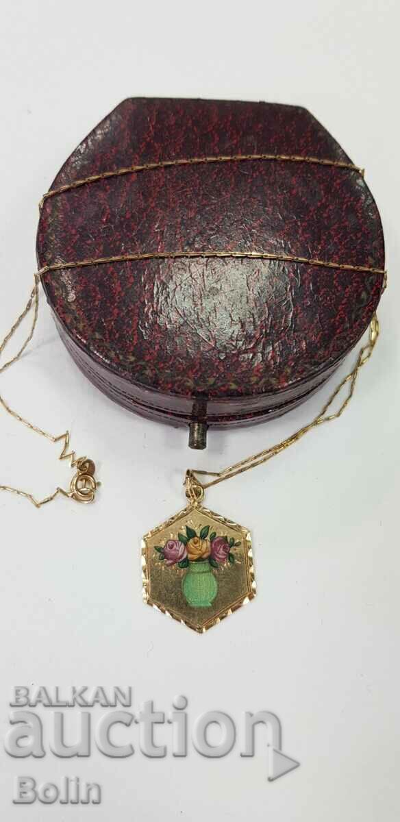 Gold medallion with painted enamel 14 carat - late 19th century - 7 Gold medallion with painted enamel 14 carat - late 19th century - 7