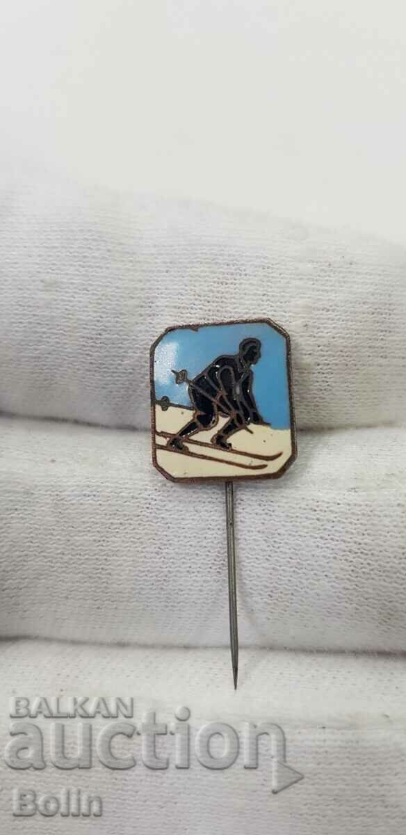 Bulgarian royal sports badge, ski badge 1930-1940. with price 35.00 BGN | € 17.90 Bulgarian royal sports badge, ski badge 1930-1940. with price 35.00 BGN | € 17.90