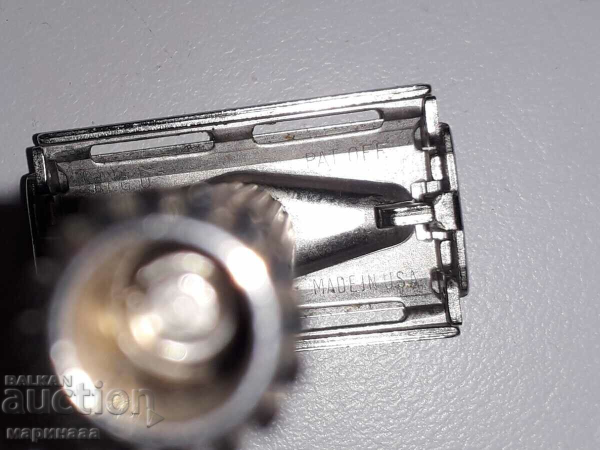 Delivery of OLD SHAVING KIT