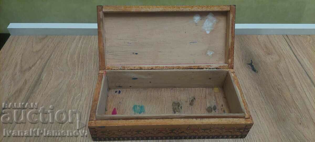 Delivery of Pyrographed wooden box Delivery of Pyrographed wooden box