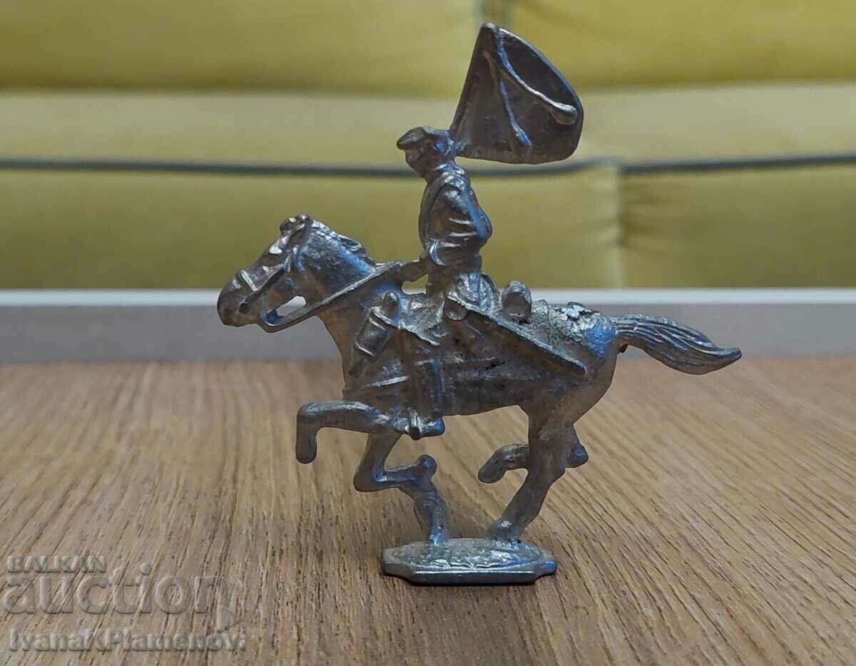 Delivery of A lead figurine for collectors Delivery of A lead figurine for collectors