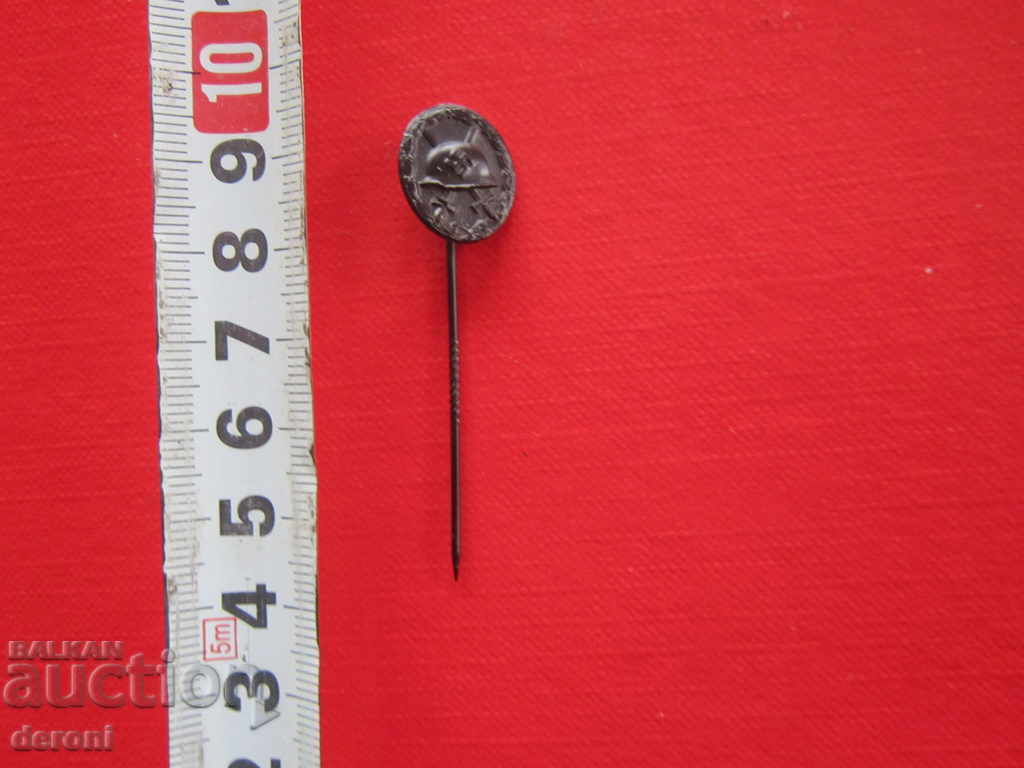 Old German Badge Badge Third Reich WW2 Swastika with price 95.00 BGN | € 48.57 Old German Badge Badge Third Reich WW2 Swastika with price 95.00 BGN | € 48.57