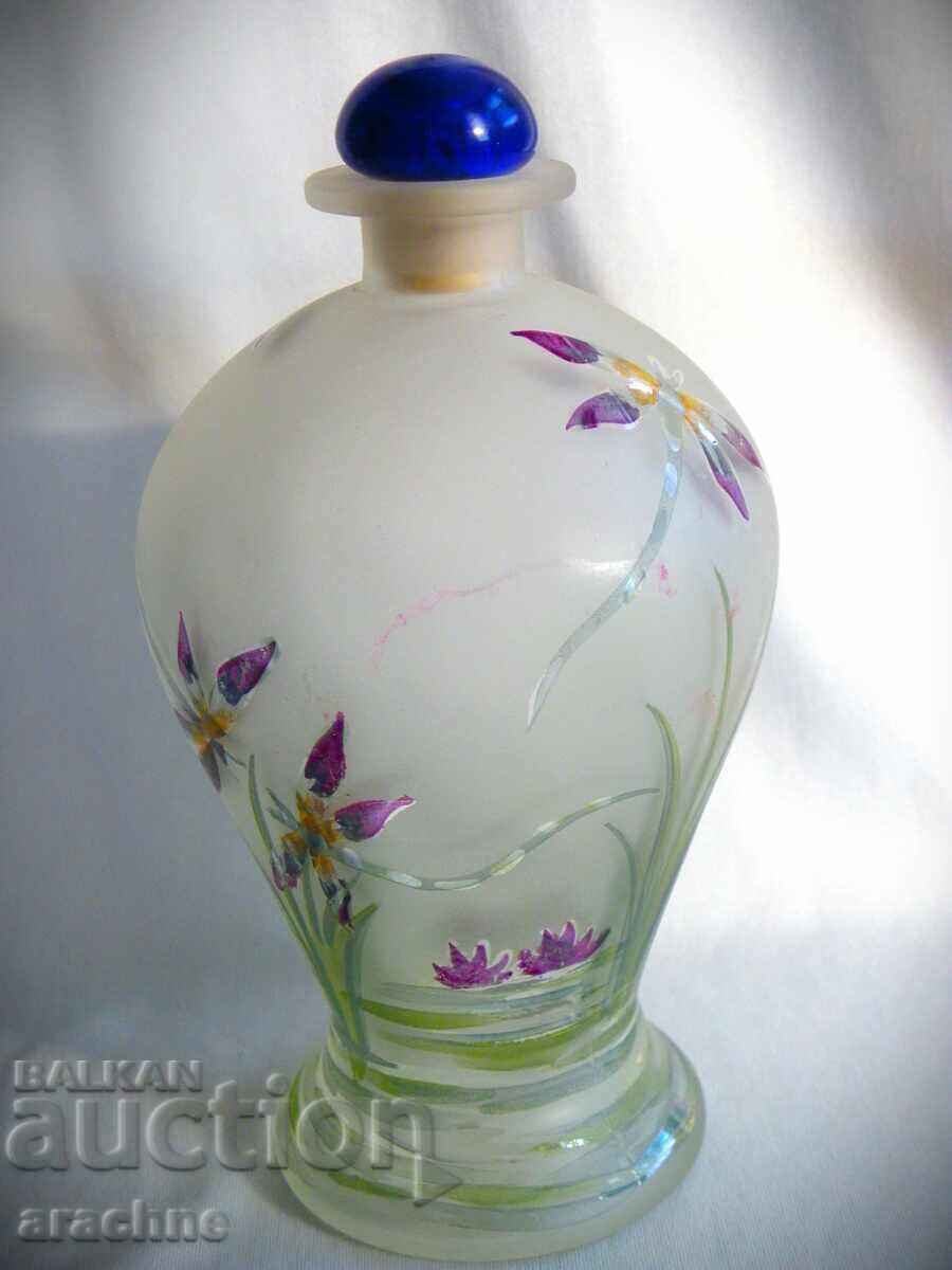 A large beautiful Japanese perfume bottle - 5 A large beautiful Japanese perfume bottle - 5