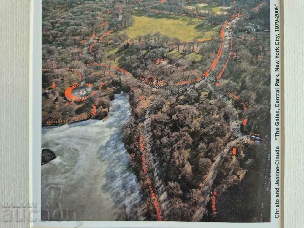 Delivery of Hristo Yavashev Christo 2005 Portite Central Park New York 4