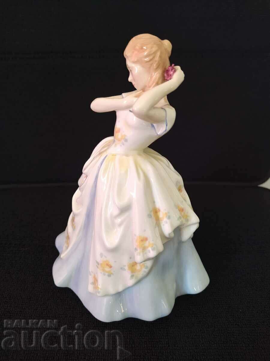 Delivery of Royal Dowton figurine