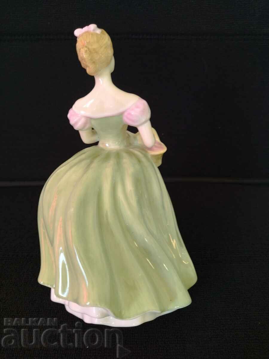 Auction Royal Dowton figurine Auction Royal Dowton figurine