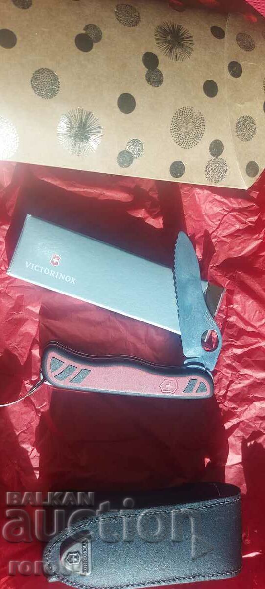 VICTORINOX - SWISS - NEW with price 157.50 BGN | € 80.53