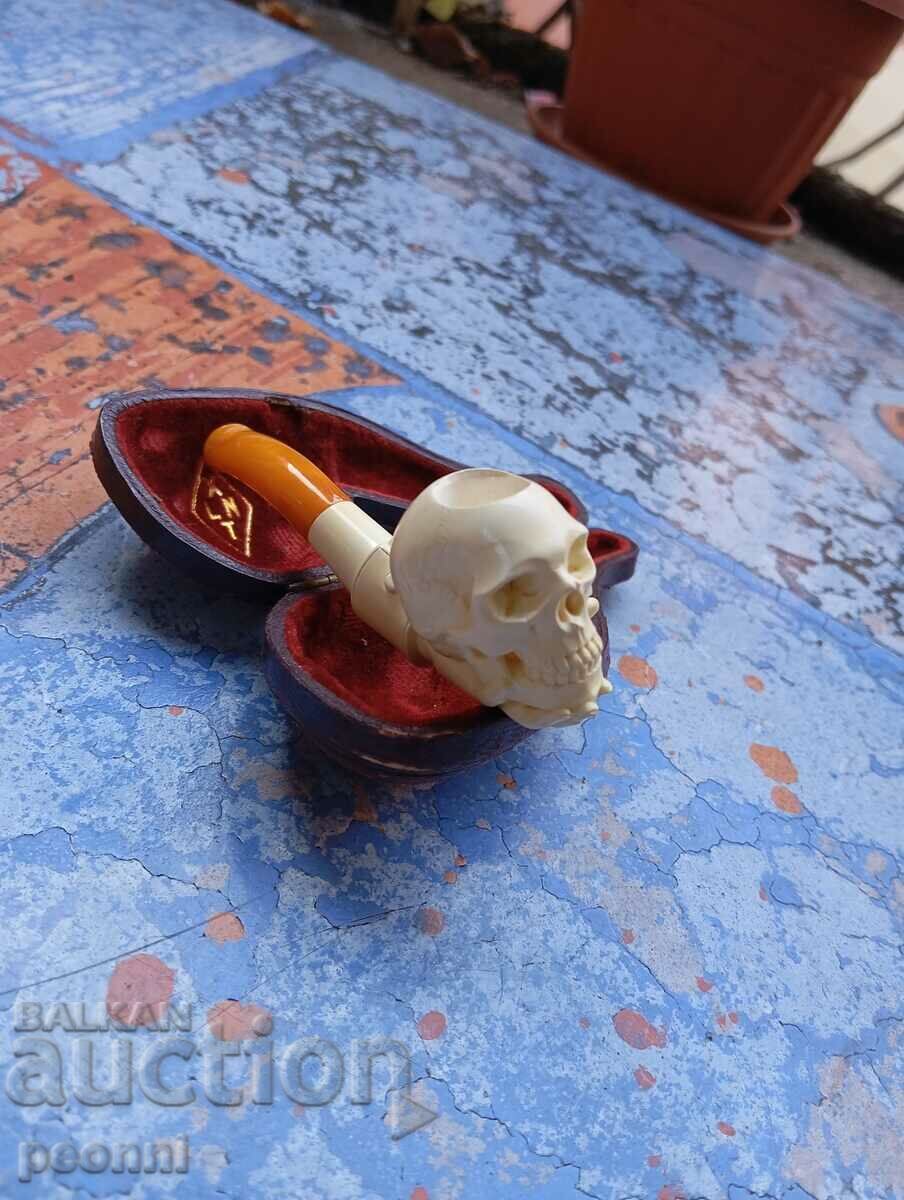 Παράδοση Ένας παλιός σωλήνας αφρού θάλασσας Παράδοση Ένας παλιός σωλήνας αφρού θάλασσας