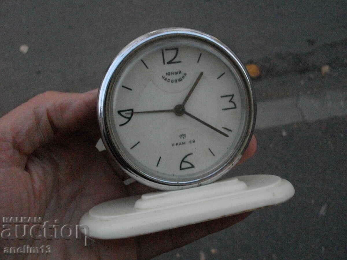 RARE COLLECTIBLE ALARM CLOCK GLORY JUNE CLOCK with price 45.00 BGN | € 23.01 RARE COLLECTIBLE ALARM CLOCK GLORY JUNE CLOCK with price 45.00 BGN | € 23.01