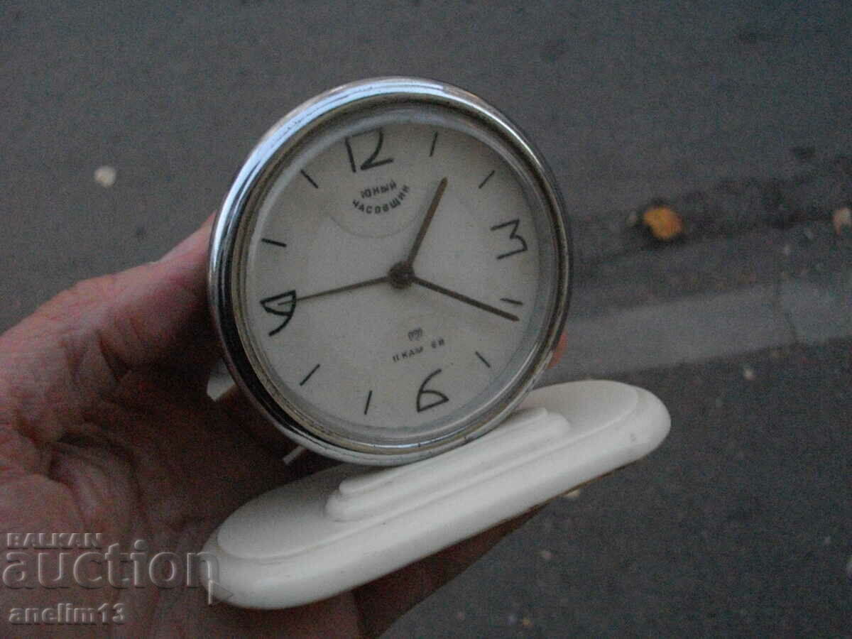 Delivery of RARE COLLECTIBLE ALARM CLOCK GLORY JUNE CLOCK Delivery of RARE COLLECTIBLE ALARM CLOCK GLORY JUNE CLOCK