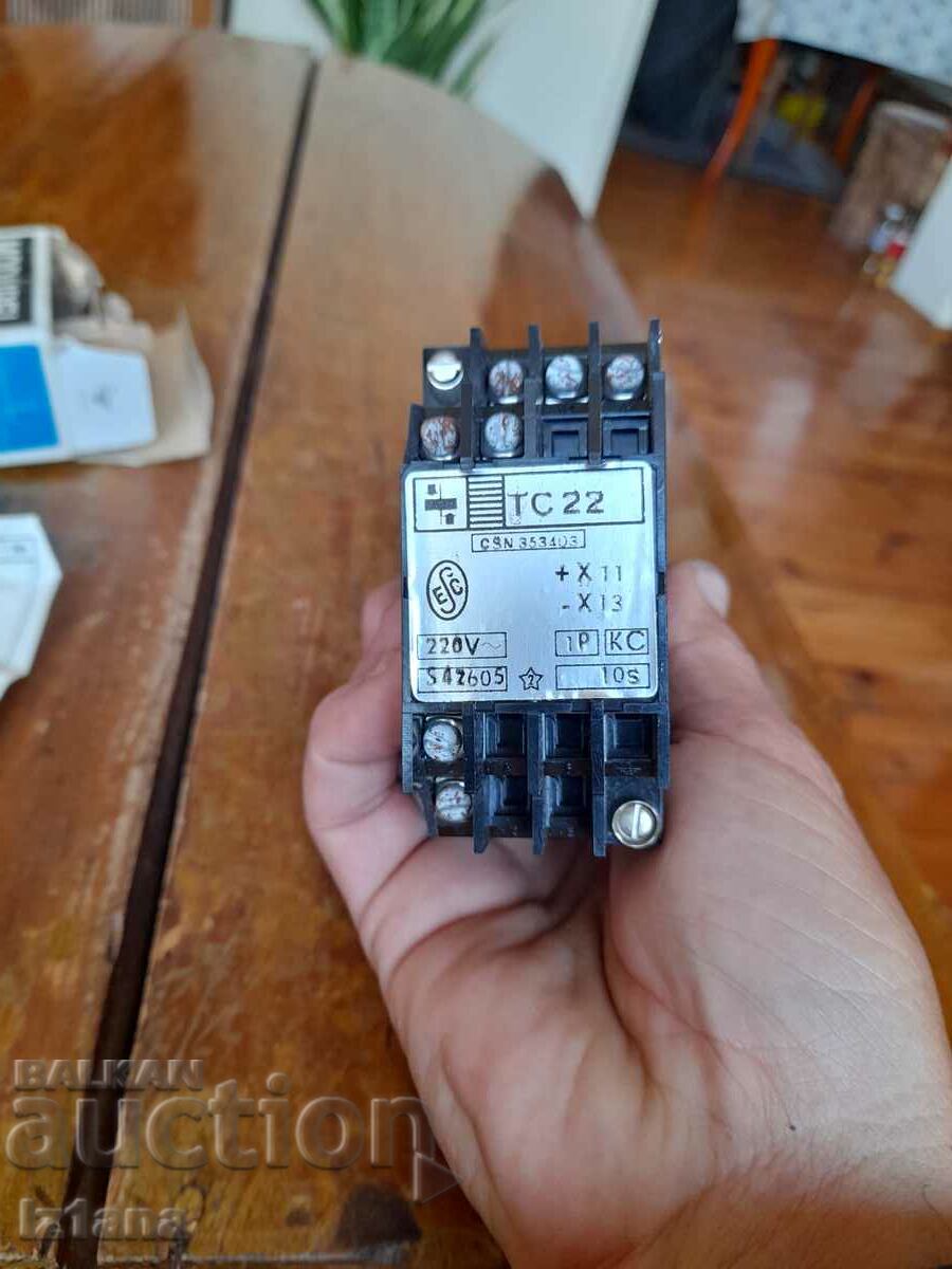 Old Modurel TC 22 relay - 6