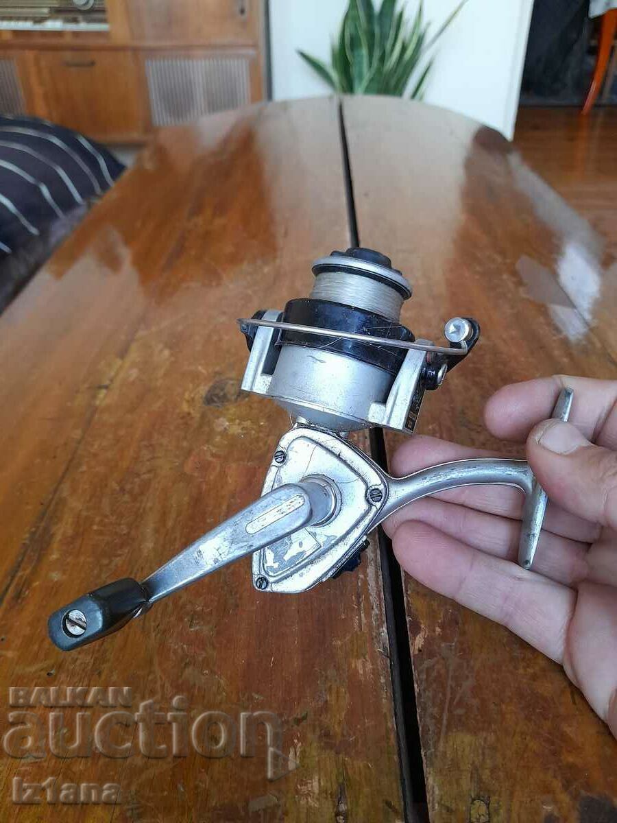 Old Orion 102 fishing reel with price 42.00 BGN | € 21.47 Old Orion 102 fishing reel with price 42.00 BGN | € 21.47