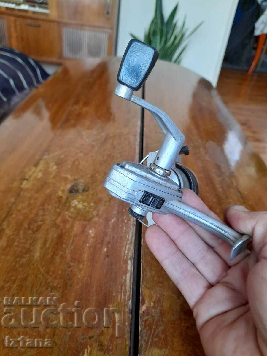 Old Orion 102 fishing reel - 5 Old Orion 102 fishing reel - 5