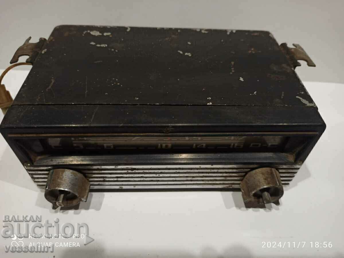 Radio for Moskvich 403,407,408, gas GAZ 24, Volga 3102 with price 42.00 BGN | € 21.47 Radio for Moskvich 403,407,408, gas GAZ 24, Volga 3102 with price 42.00 BGN | € 21.47