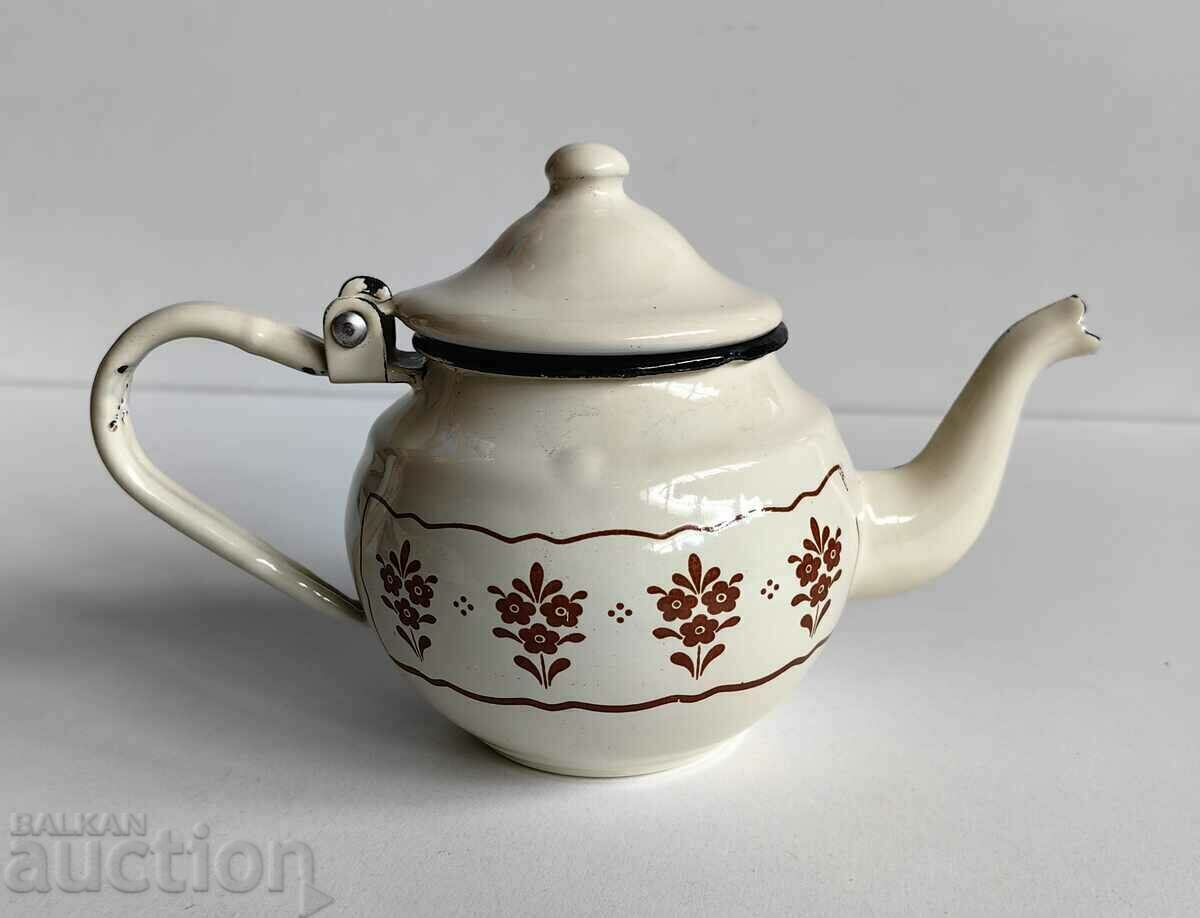 .UNUSED ENAMEL SOC KETTLE TEAPOT WITH LID with price 20.00 BGN | € 10.23 .UNUSED ENAMEL SOC KETTLE TEAPOT WITH LID with price 20.00 BGN | € 10.23