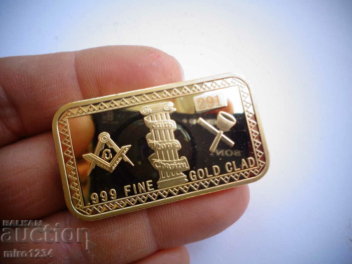 BZC MASONS GOLD PLATED GOLD BULL IN PROTECTIVE CAPSULE