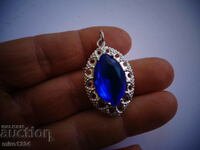 BZC MEDALLION PENDANT WITH BLUE STONE