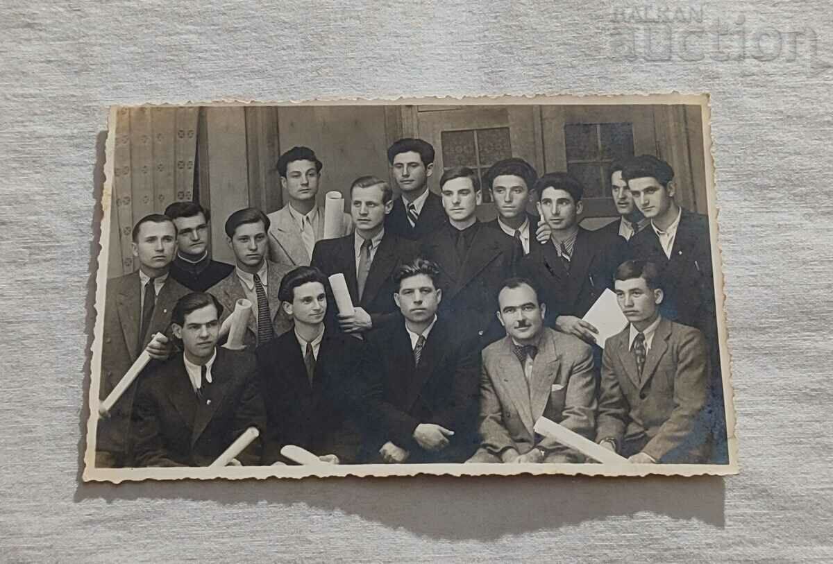 ФОТО НАНКОВ В.ТЪРНОВО АБИТУРИЕНТИ 194..г.