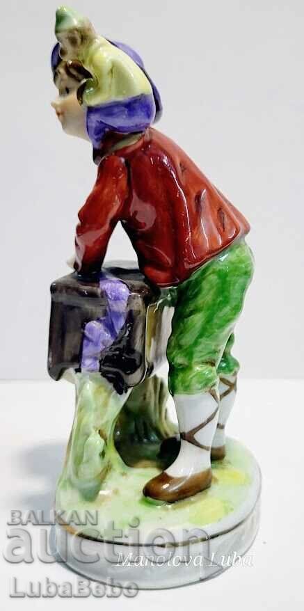 Porcelain figurine street musician with monkey. - 5 Porcelain figurine street musician with monkey. - 5