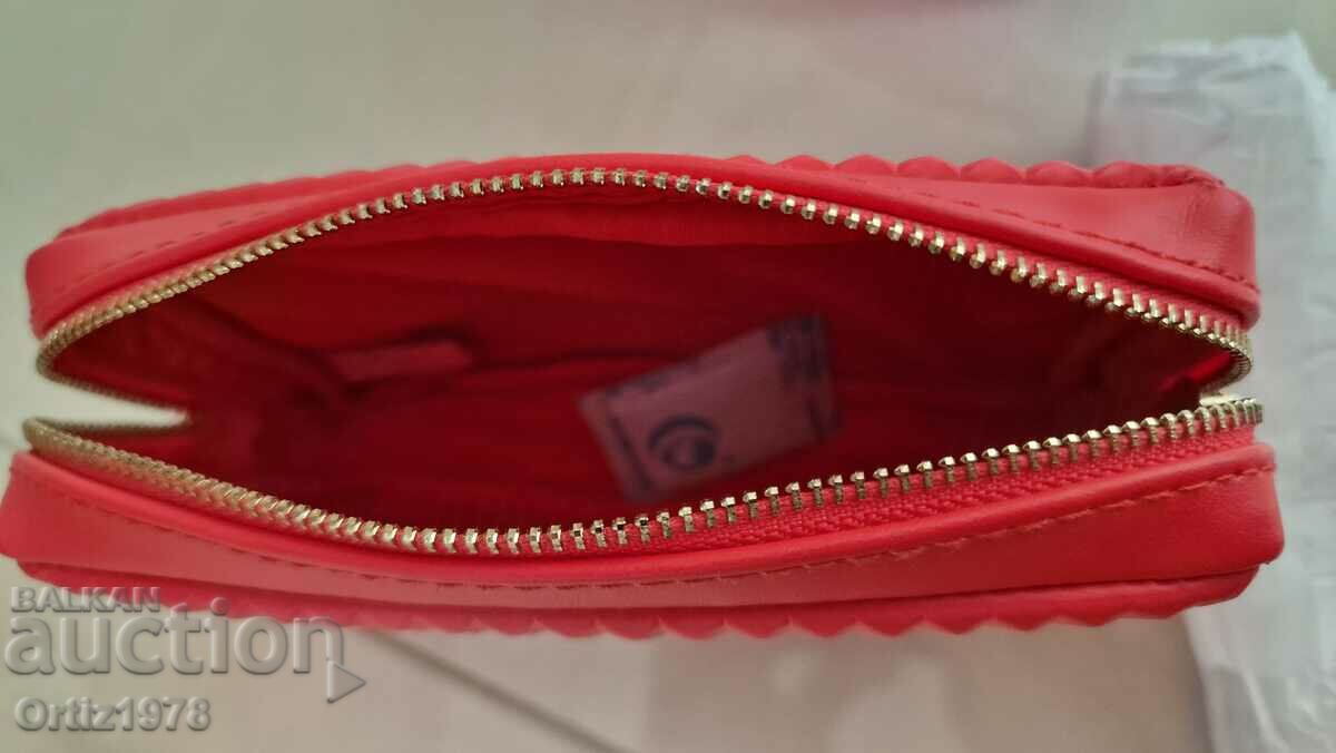 Valentino – Original toiletry bag! New! - 5 Valentino – Original toiletry bag! New! - 5