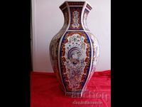 Old Large CHINESE Vase MARKED!