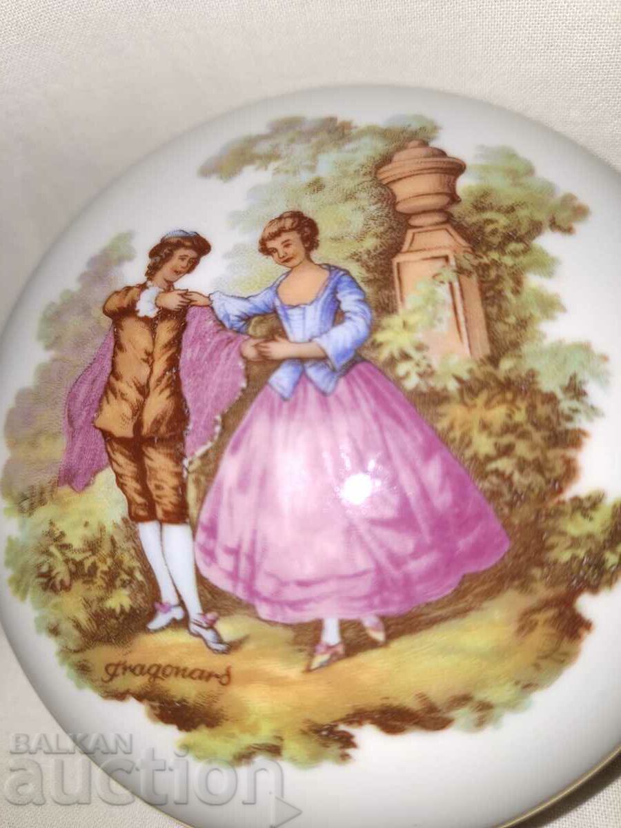 Delivery of Three old porcelain boxes--Limoges France Delivery of Three old porcelain boxes--Limoges France