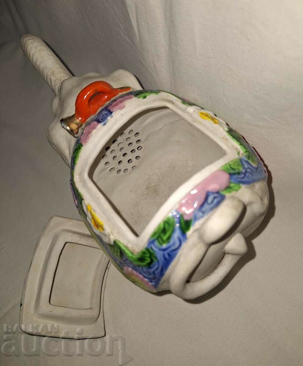 Стар порцеланов чайник - 6