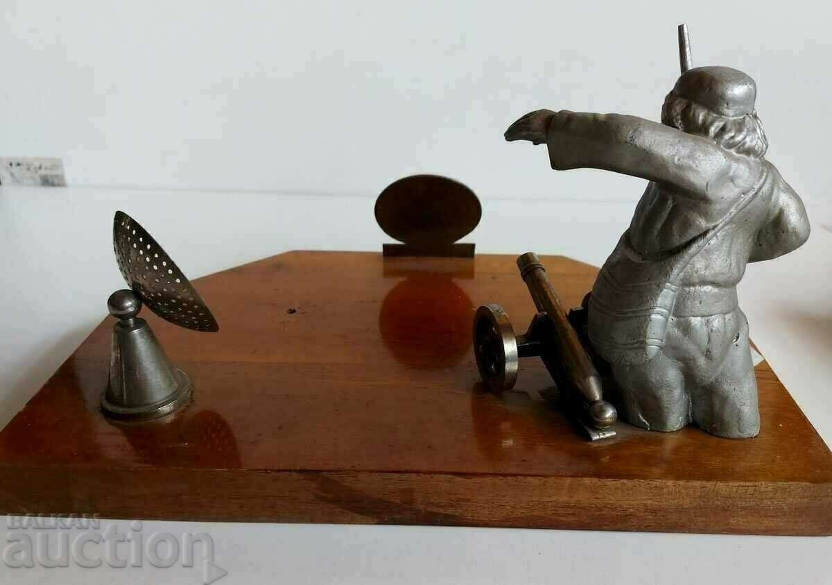 CHERRY BALL BORIMECHKA DIMITROV SOC COMPOSITION STATUETTE - 7