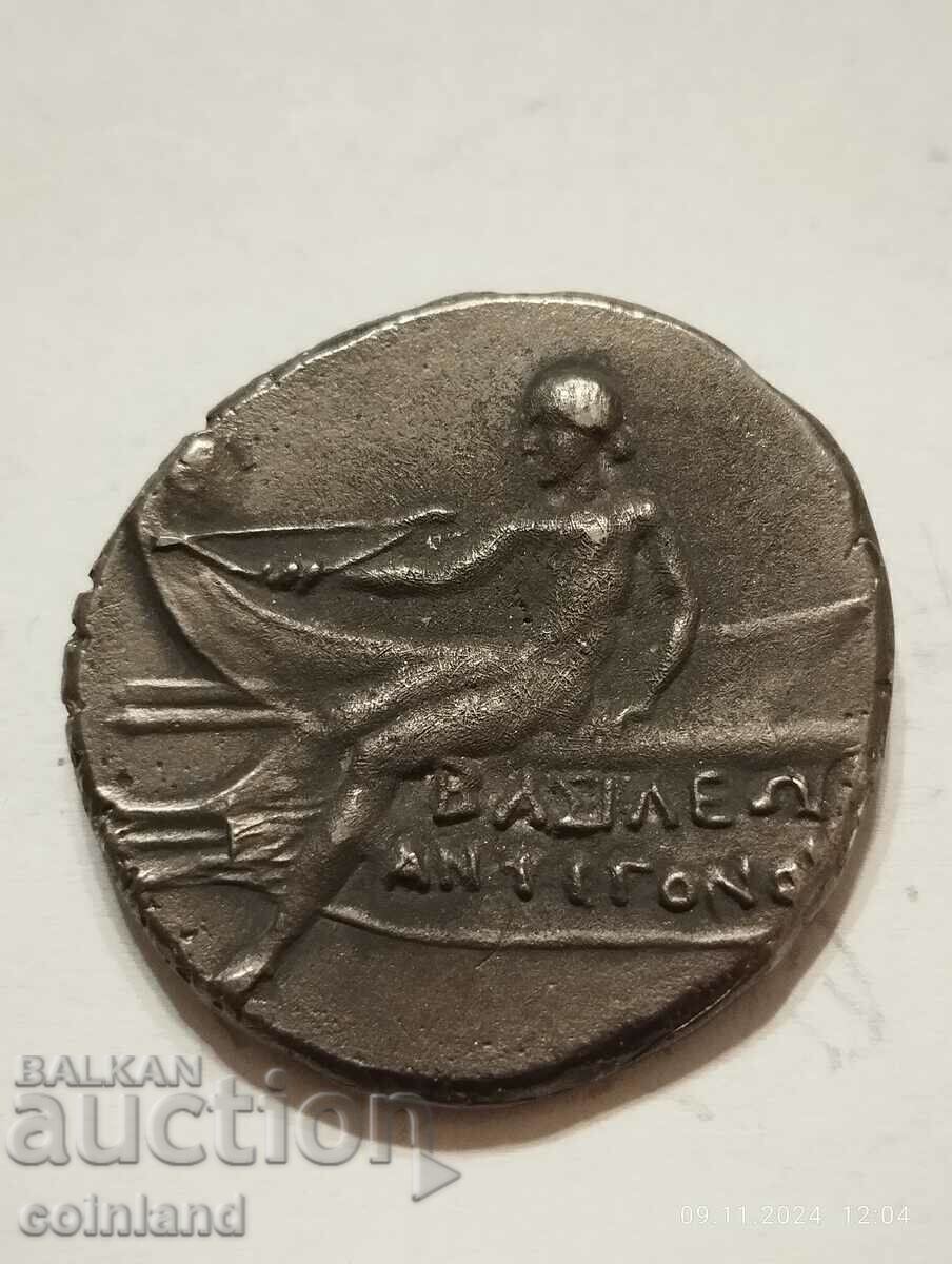 Ancient Greek Coin - REPLICA REPRODUCTION with price 12.00 BGN | € 6.14