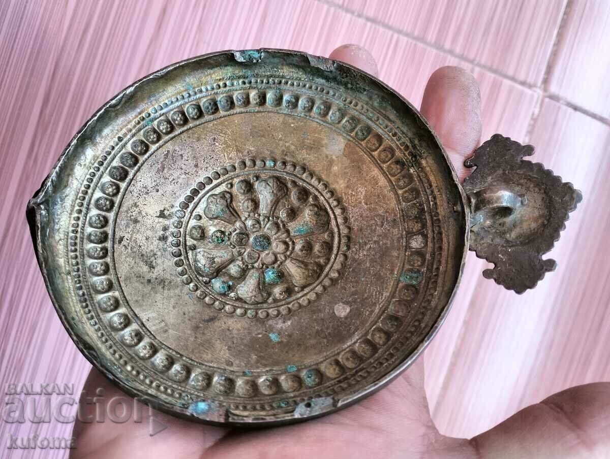 Un puf mare argintiu - 6 Un puf mare argintiu - 6