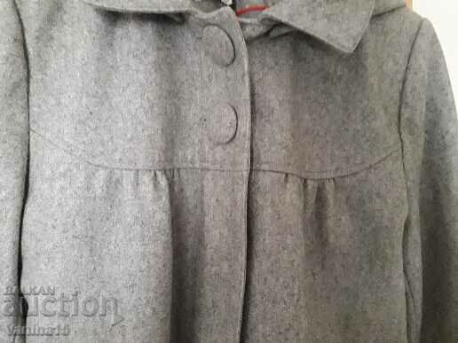 Американско вълнено късо палто с качулка, L с цена 40.00 лв. | € 20.45 Американско вълнено късо палто с качулка, L с цена 40.00 лв. | € 20.45