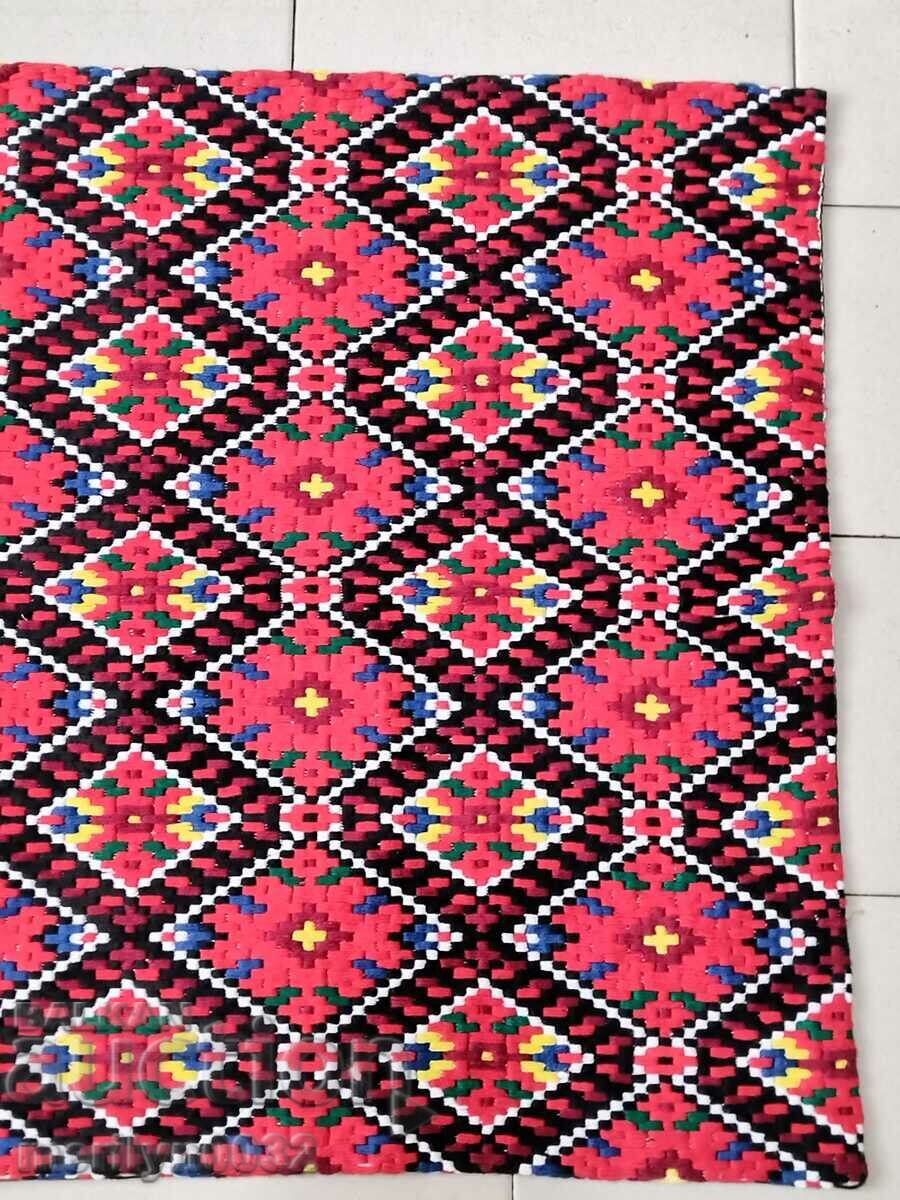 Tapiserie veche pentru panou broderie perete, tablou covor cu preț 65.00 BGN | € 33.23 Tapiserie veche pentru panou broderie perete, tablou covor cu preț 65.00 BGN | € 33.23