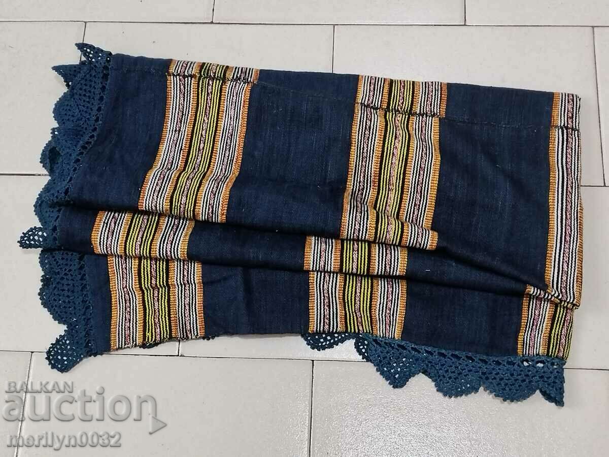 Handwoven lace tablecloth - 6