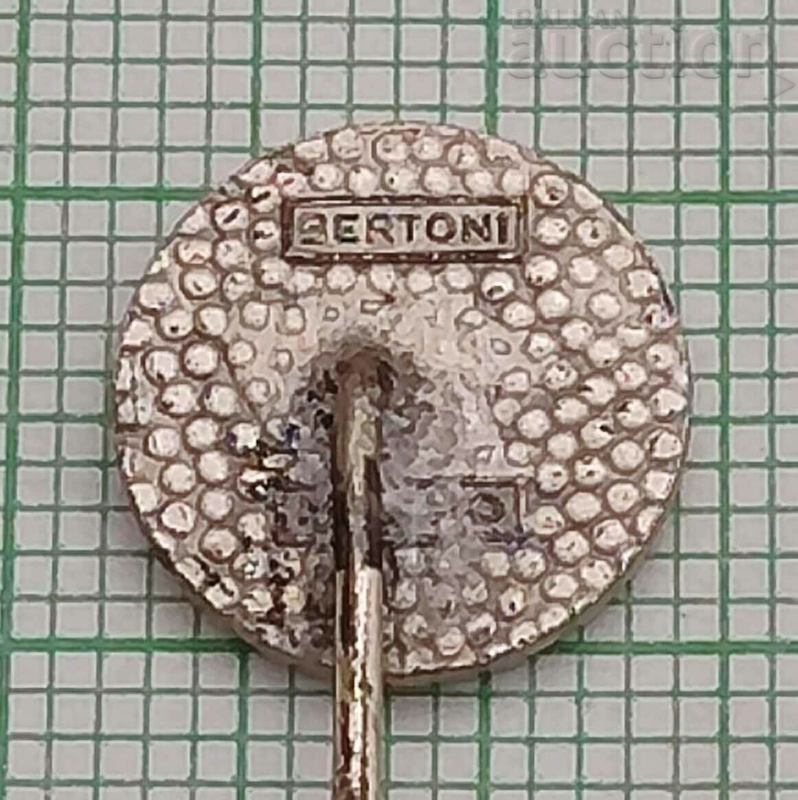 Auction  UNIVERSAL NOVI SAD/YUGOSLAVIA CAR BADGE