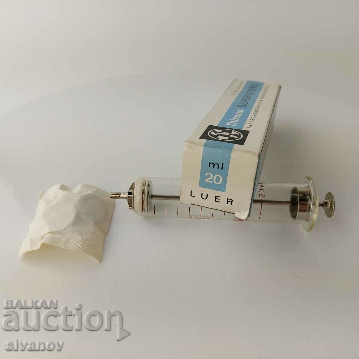 Delivery of Old glass syringe 20ml Chirana Czechoslovakia #5690 Delivery of Old glass syringe 20ml Chirana Czechoslovakia #5690