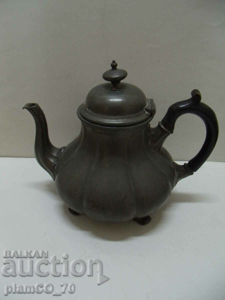 #*7756 old metal English teapot-SHAW & FISHER SHEFFIELD