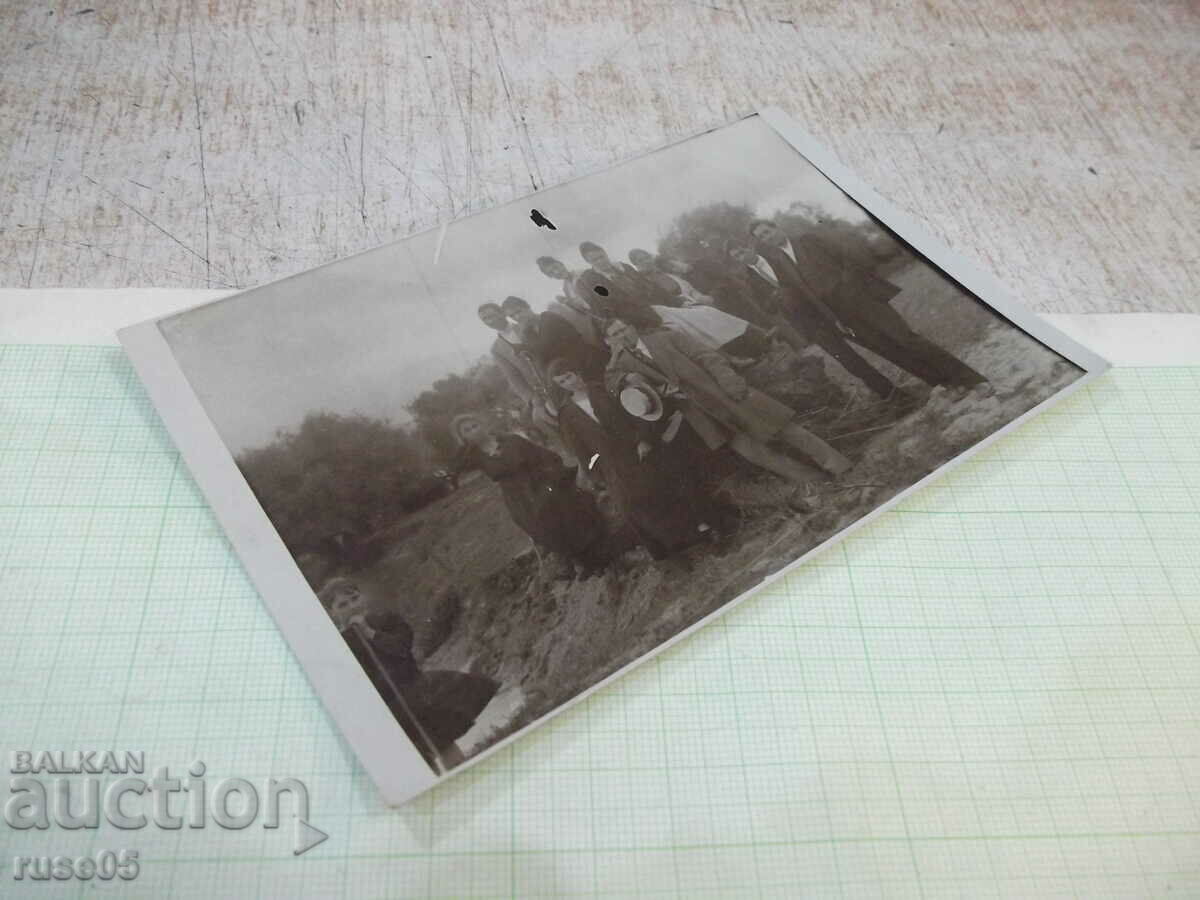 Auction An old photo of an outing Auction An old photo of an outing