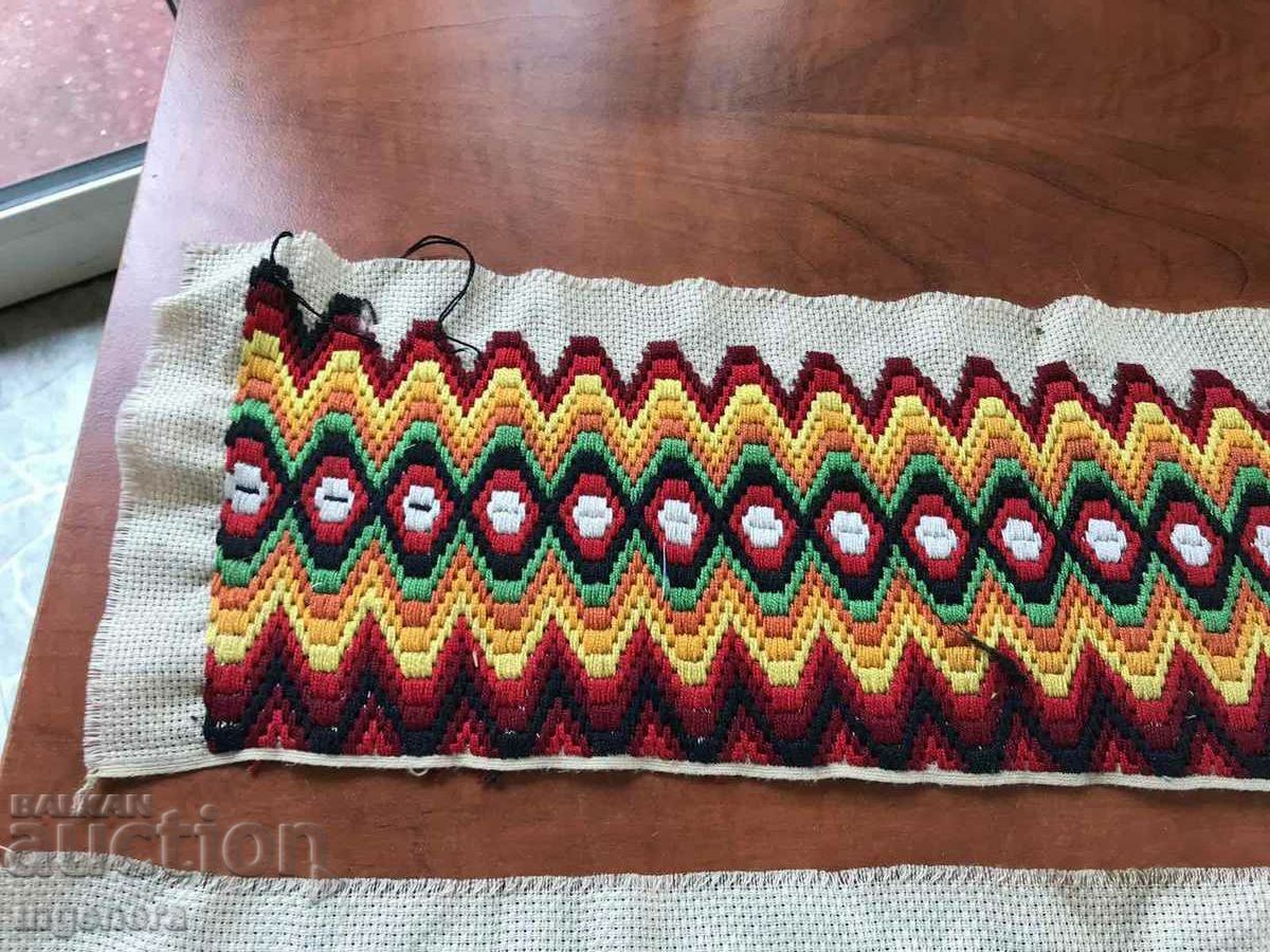 TISHLEIFER SQUARE EMBROIDERED HAND SEWED ETHNIC FOLKLORE-2 BR. with price 22.00 BGN | € 11.25 TISHLEIFER SQUARE EMBROIDERED HAND SEWED ETHNIC FOLKLORE-2 BR. with price 22.00 BGN | € 11.25