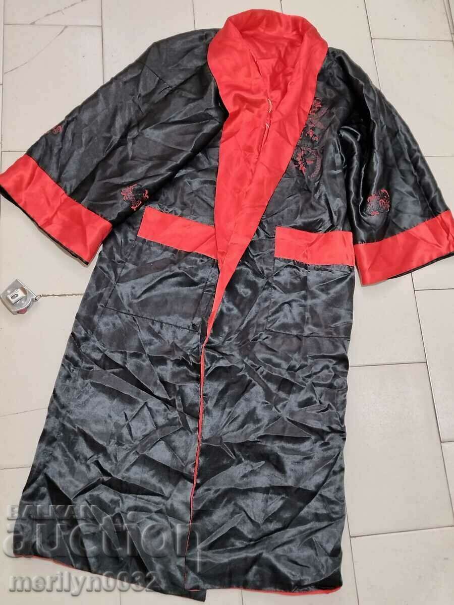 Παράδοση Κιμονό διπλής όψης, μεταξωτό με κέντημα δράκου DELIATES Παράδοση Κιμονό διπλής όψης, μεταξωτό με κέντημα δράκου DELIATES